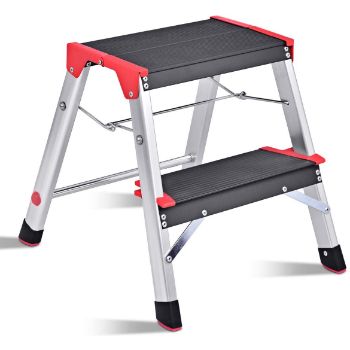 3.Giantex Aluminum Step Ladder, Lightweight Folding Non-Slip